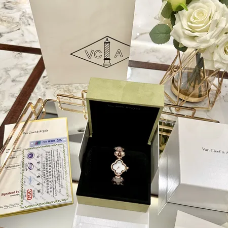 ヴァン クリーフ＆アーペル 腕時計