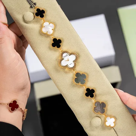 ヴァン クリーフ＆アーペル 腕時計