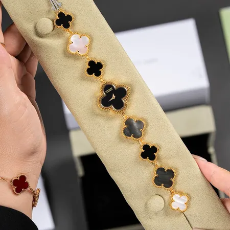 ヴァン クリーフ＆アーペル 腕時計