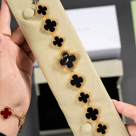 ヴァン クリーフ＆アーペル 腕時計