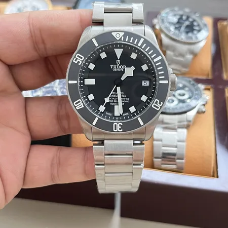 チューダー 腕時計