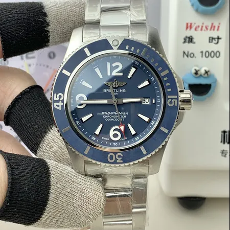 ブライトリング 腕時計