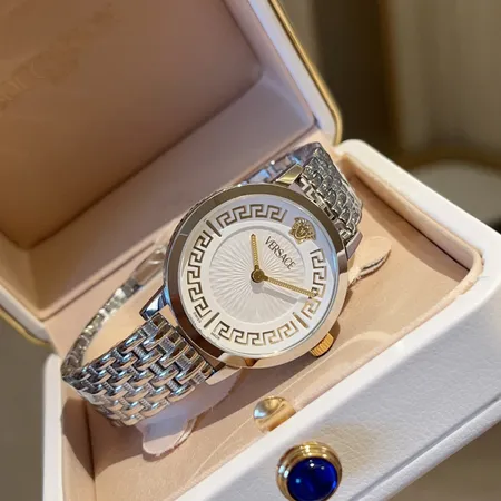 ヴェルサーチ 腕時計