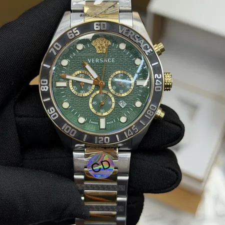 ヴェルサーチ 腕時計