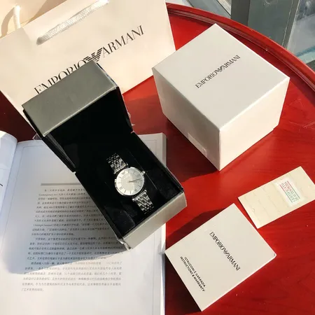 アルマーニ 腕時計