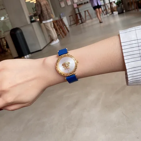 ヴェルサーチ 腕時計