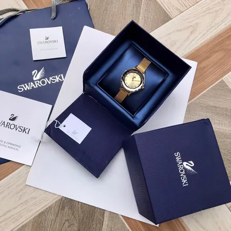スワロフスキー 腕時計