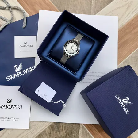 スワロフスキー 腕時計