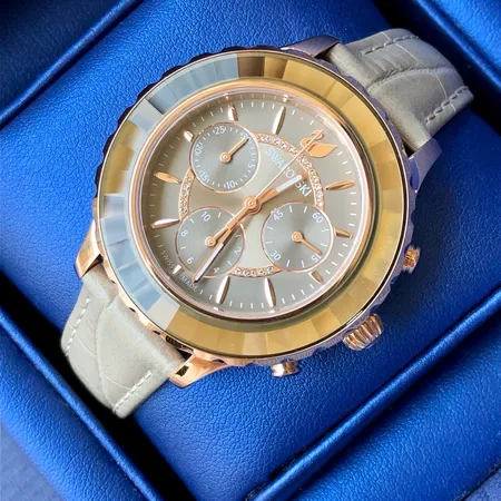 スワロフスキー 腕時計