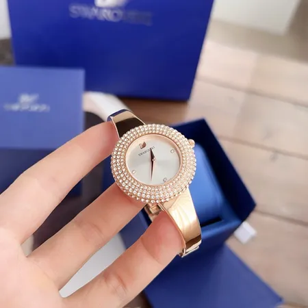 スワロフスキー 腕時計