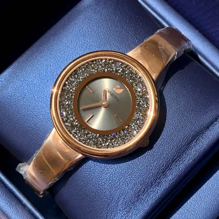 スワロフスキー 腕時計