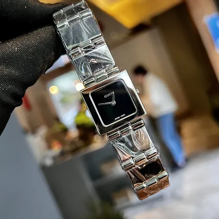 グッチ 腕時計