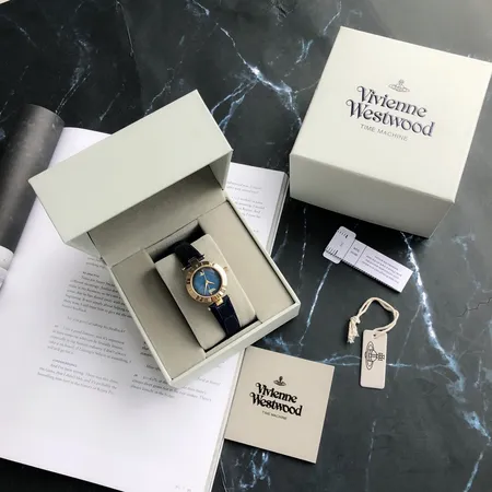ヴィヴィアン・ウエストウッド 腕時計
