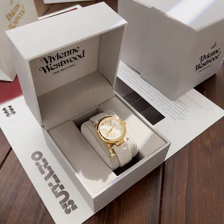 ヴィヴィアン・ウエストウッド 腕時計