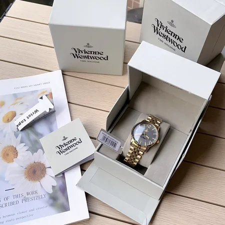 ヴィヴィアン・ウエストウッド 腕時計