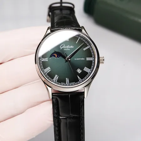 グラスヒュッテ・オリジナル 腕時計