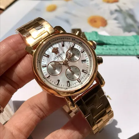 ヴェルサーチ 腕時計