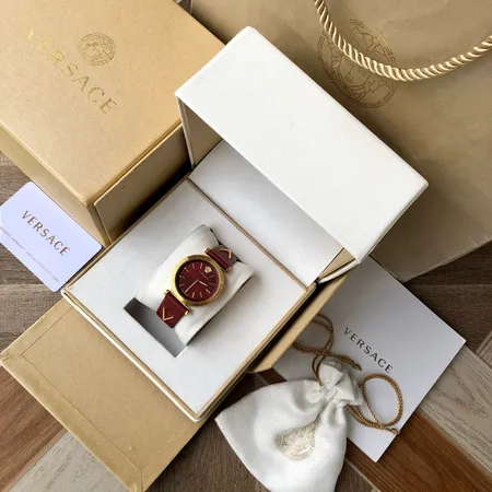 ヴェルサーチ 腕時計