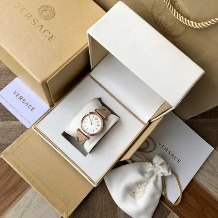 ヴェルサーチ 腕時計