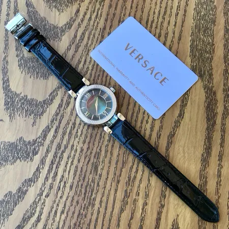 ヴェルサーチ 腕時計