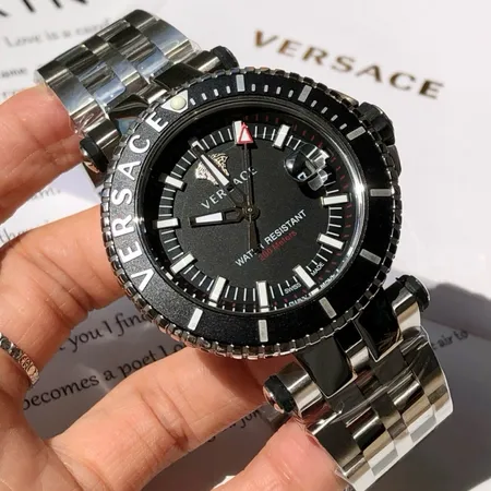 ヴェルサーチ 腕時計