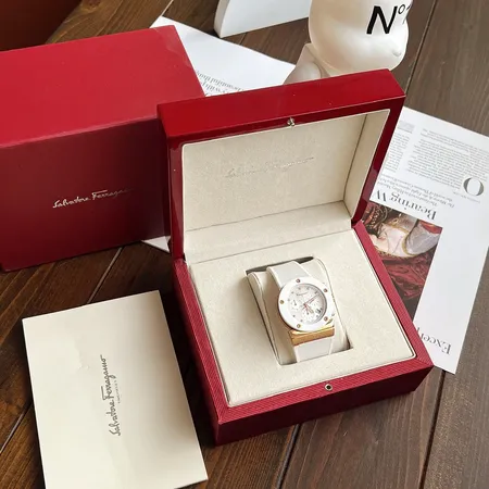 フェラガモ 腕時計