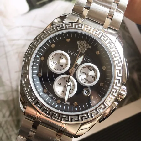 ヴェルサーチ 腕時計
