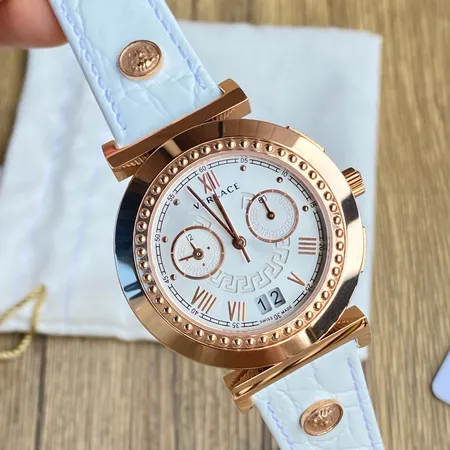 ヴェルサーチ 腕時計