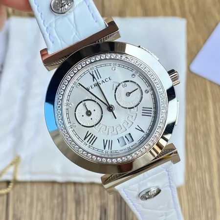 ヴェルサーチ 腕時計