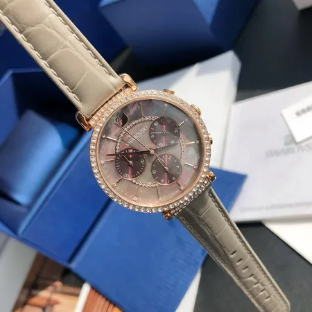 スワロフスキー 腕時計