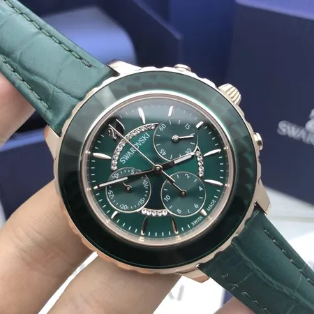 スワロフスキー 腕時計