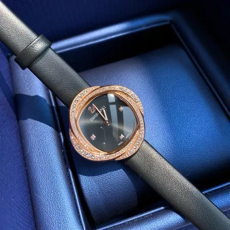 スワロフスキー 腕時計