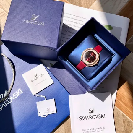 スワロフスキー 腕時計