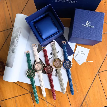 スワロフスキー 腕時計