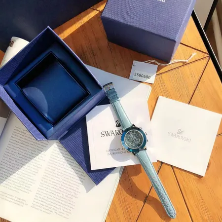 スワロフスキー 腕時計
