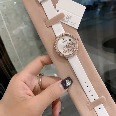 スワロフスキー 腕時計
