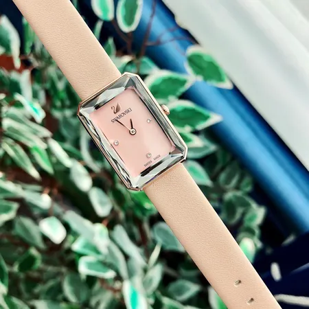 スワロフスキー 腕時計