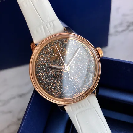 スワロフスキー 腕時計