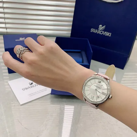 スワロフスキー 腕時計