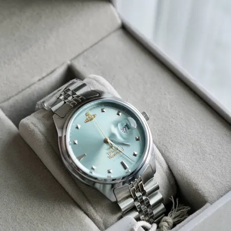 ヴィヴィアン・ウエストウッド 腕時計