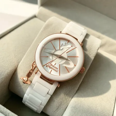 ヴィヴィアン・ウエストウッド 腕時計