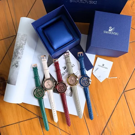 スワロフスキー 腕時計