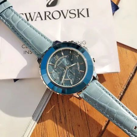 スワロフスキー 腕時計