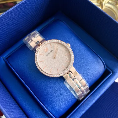 スワロフスキー 腕時計