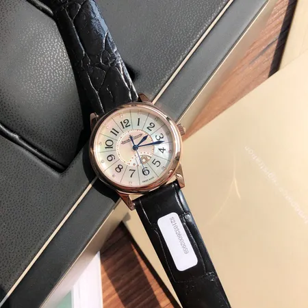 ジェー・ルクルト 腕時計