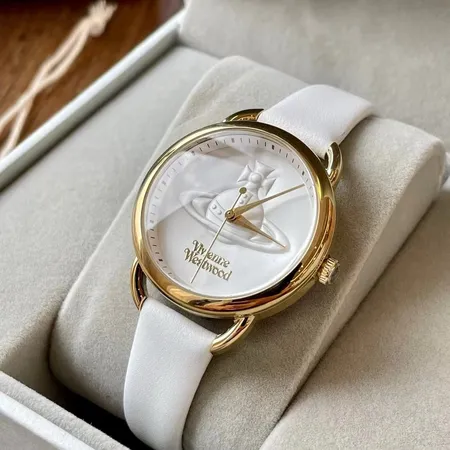 ヴィヴィアン・ウエストウッド 腕時計