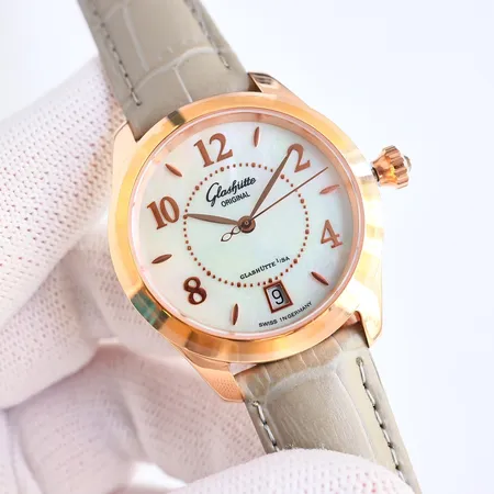 グラスヒュッテ・オリジナル 腕時計