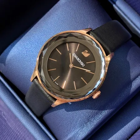 スワロフスキー 腕時計