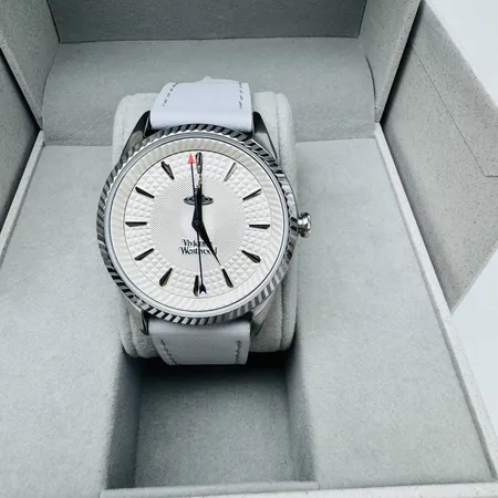 ヴィヴィアン・ウエストウッド 腕時計