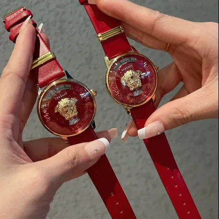 ヴェルサーチ 腕時計